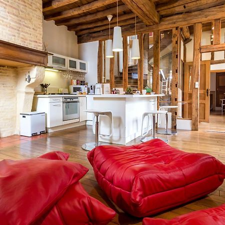 Suite Mana Ohana - Luxe Et Authenticite A 2 Pas De La Place Ducale Avec Parking Prive Charleville-Mézières Dış mekan fotoğraf
