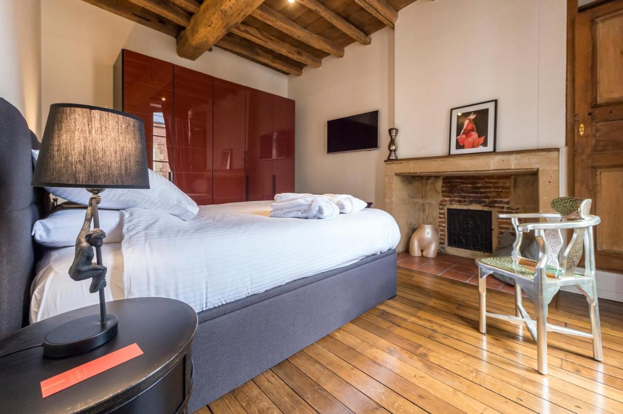 Suite Mana Ohana - Luxe Et Authenticite A 2 Pas De La Place Ducale Avec Parking Prive Charleville-Mézières Dış mekan fotoğraf